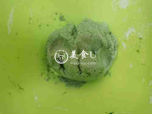 咸蛋黄肉松青团