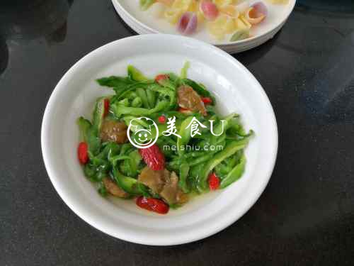 青梅酒拌苦瓜
