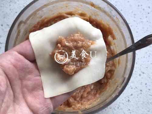 #夏日消暑，非它莫属#皮薄馅大巨好吃的猪肉虾仁馄饨