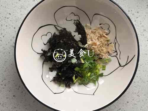 #夏日消暑，非它莫属#皮薄馅大巨好吃的猪肉虾仁馄饨