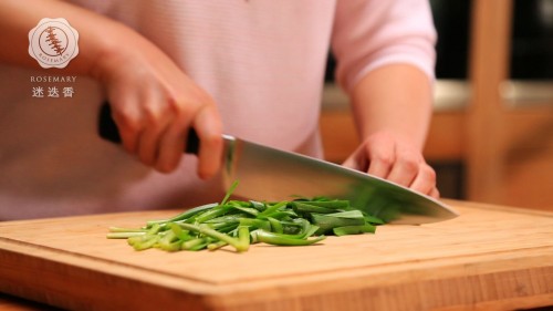 韭菜炒绿豆芽