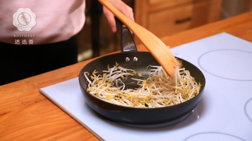 韭菜炒绿豆芽