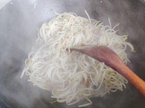 减肥轻身就吃它~醋溜绿豆芽