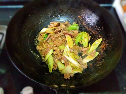 葱爆羊肉