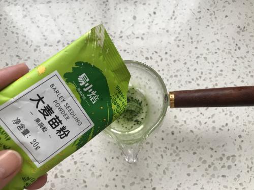 秋季养生菠菜鸡蛋素饺子