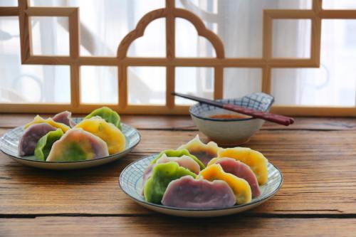 秋季养生菠菜鸡蛋素饺子