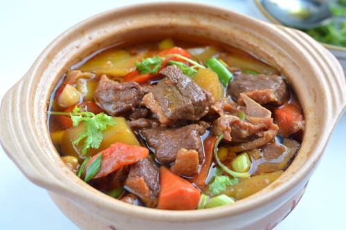 浓香入味的胡萝卜土豆焖鸭肉