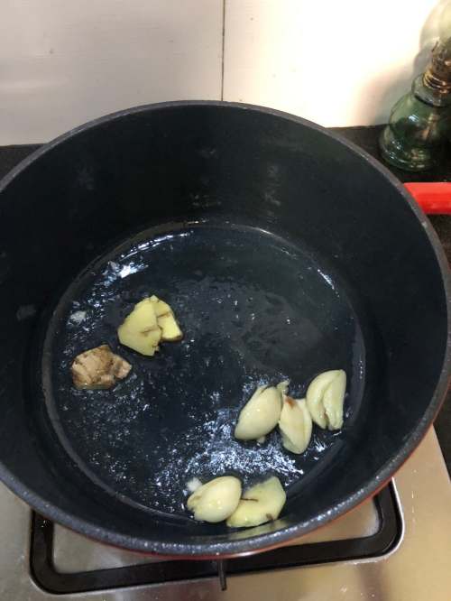 鸭肉这样做，口味惹人爱:啤酒烧鸭
