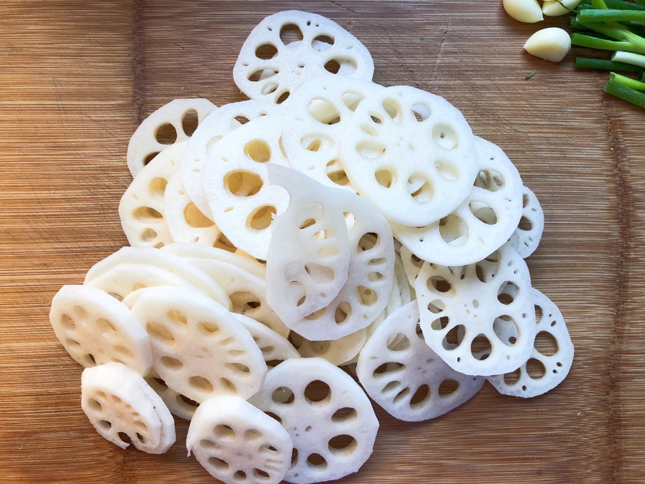凉拌藕片