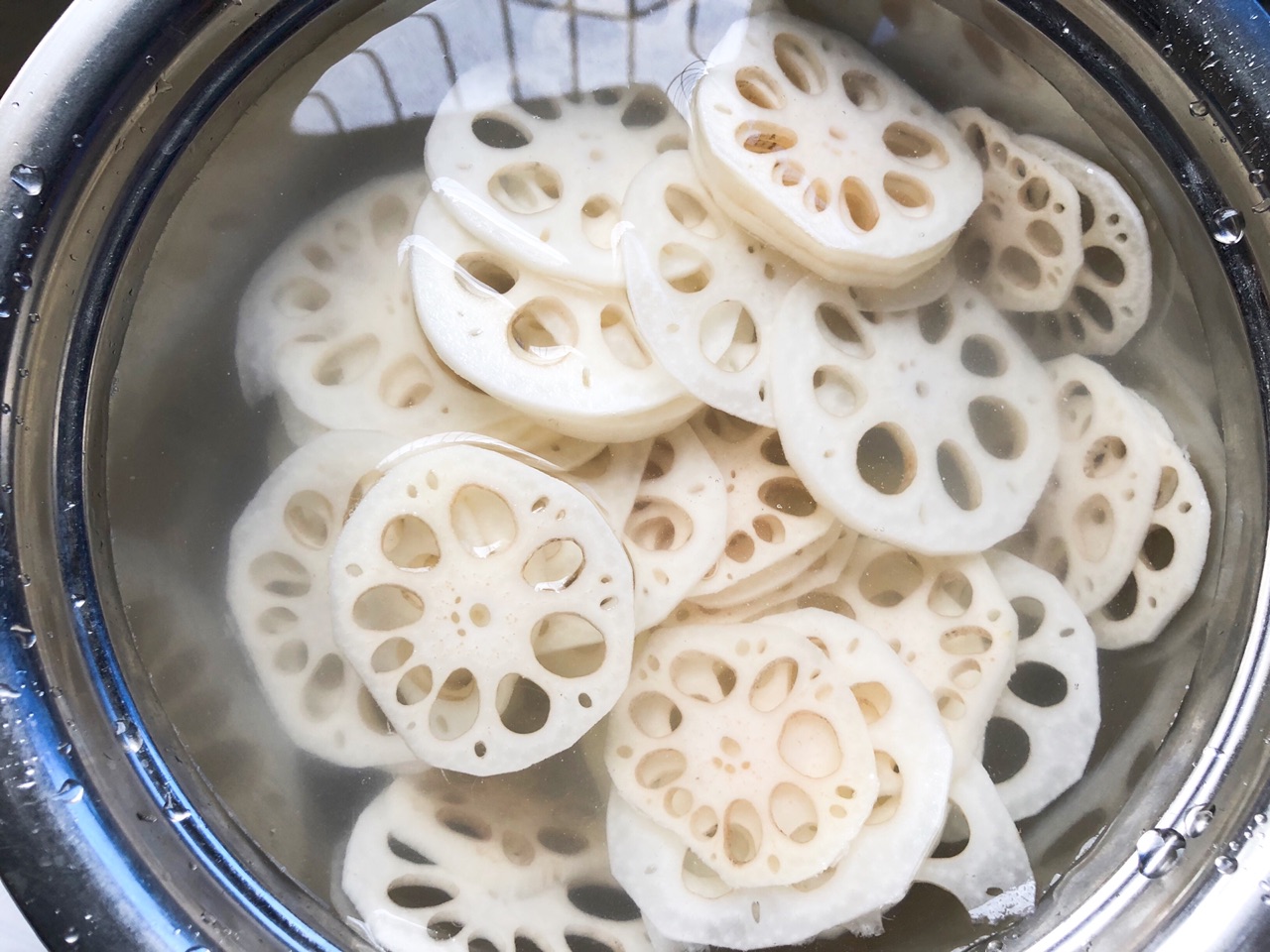 凉拌藕片