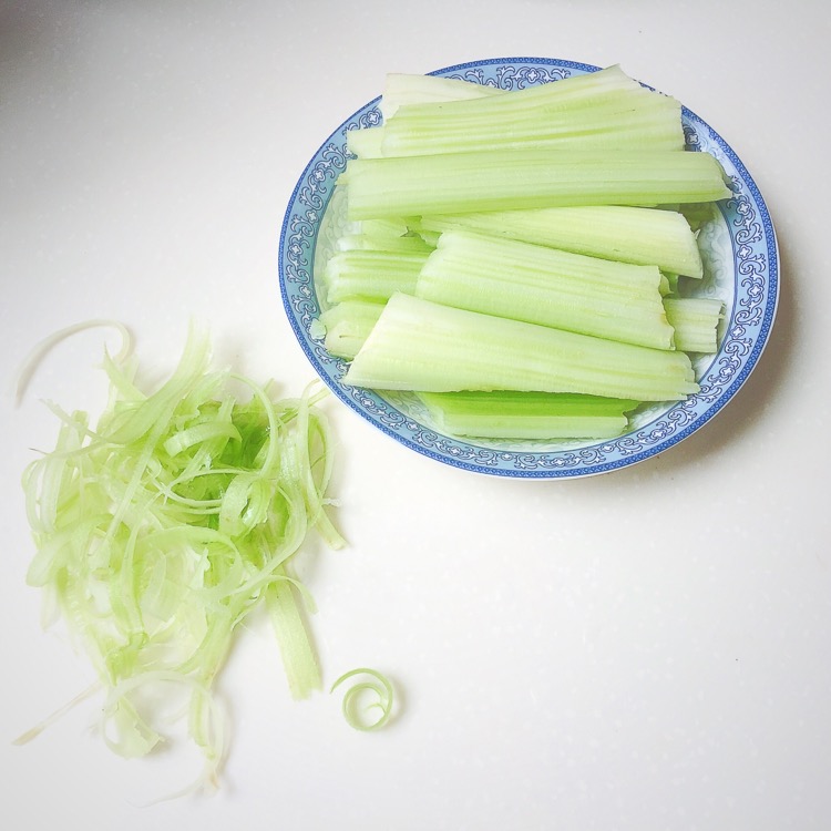 西芹百合