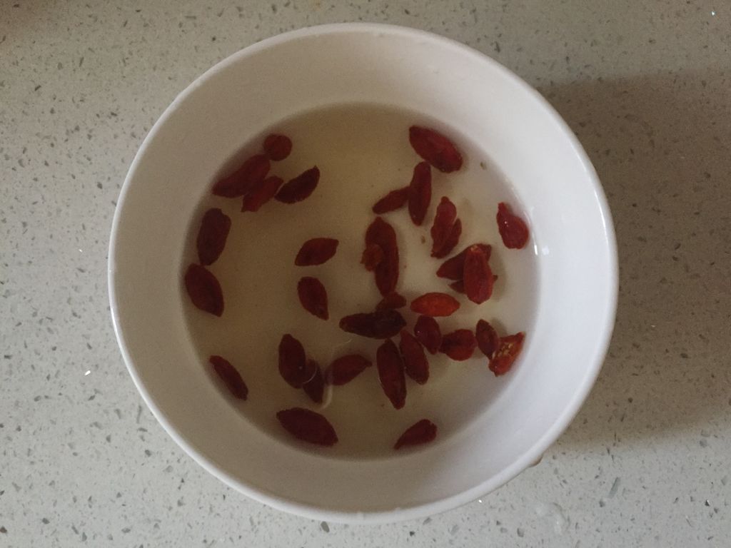 荷叶枸杞菊花茶