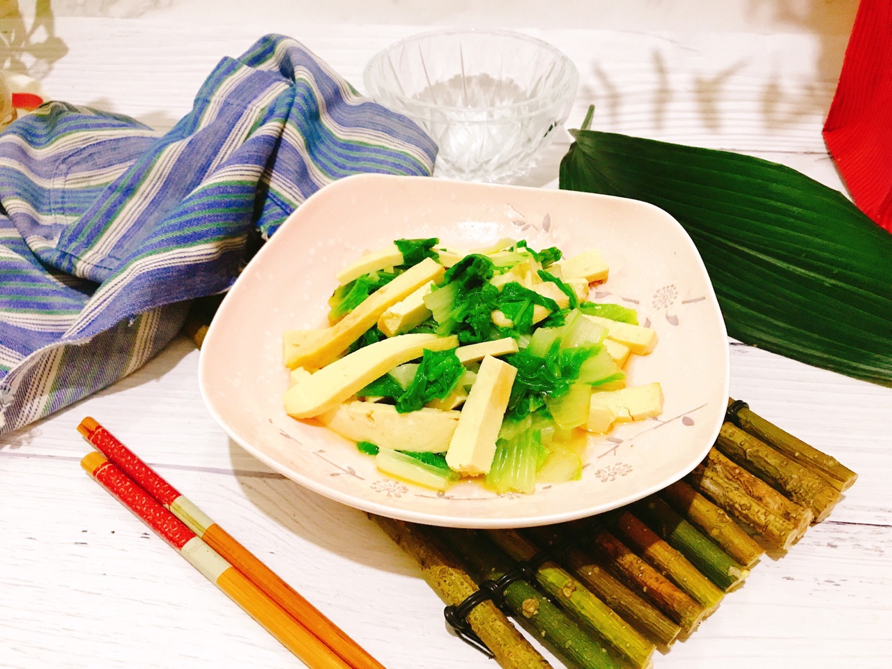 凉拌香干黄芽菜