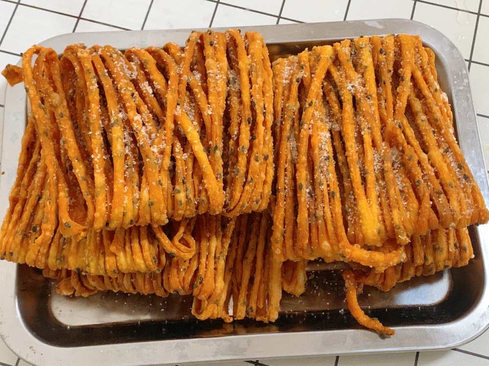 馓子，教你在家炸馓子，简单酥脆，非常好吃