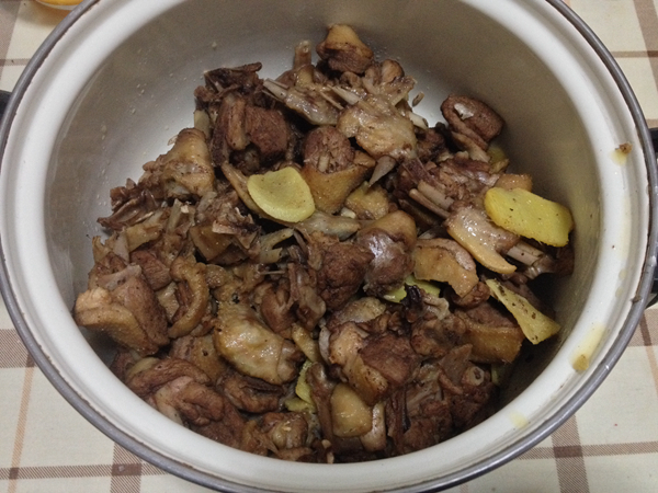 湖北年夜菜—板栗鸡汤水面