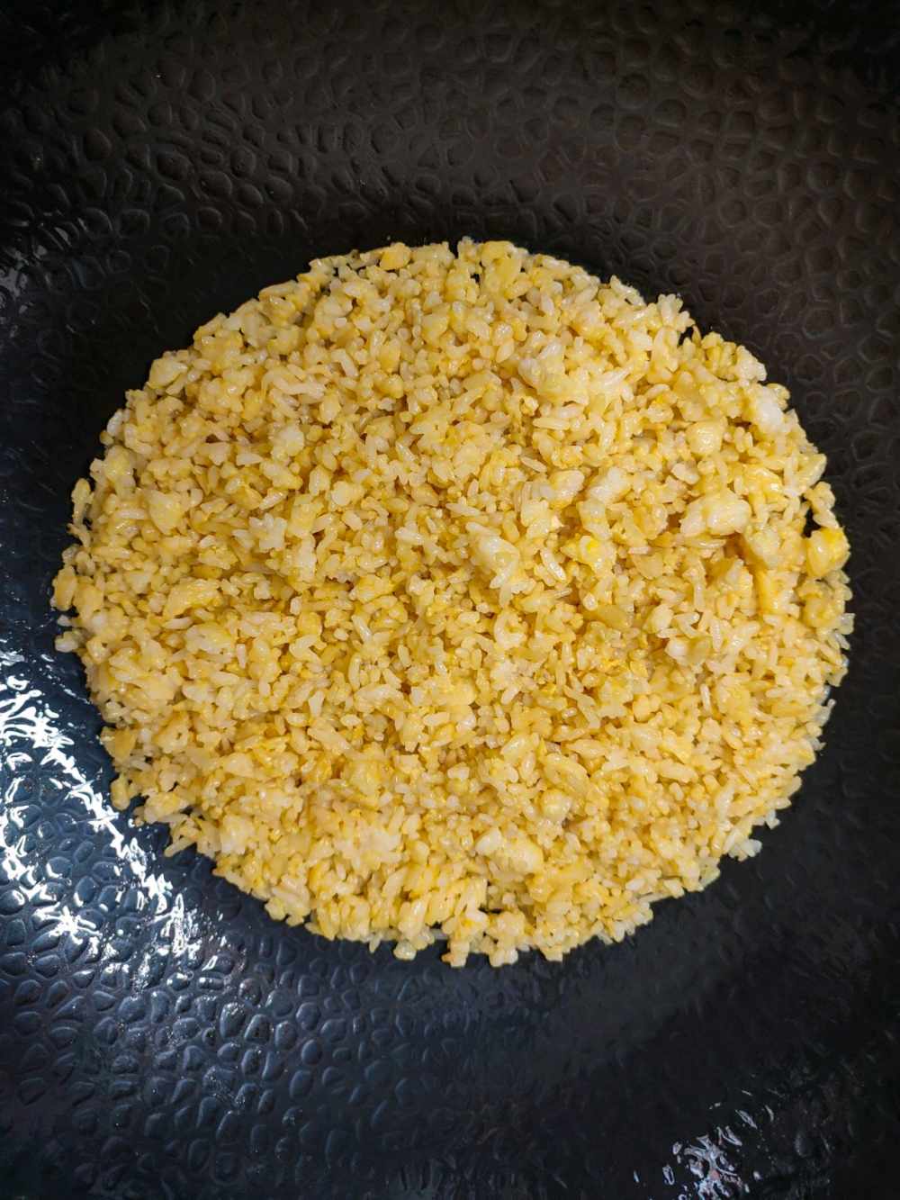 菠萝炒饭这样做，简单又好吃！
