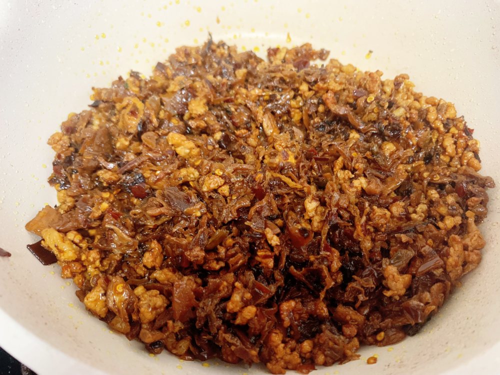 外婆菜肉包子