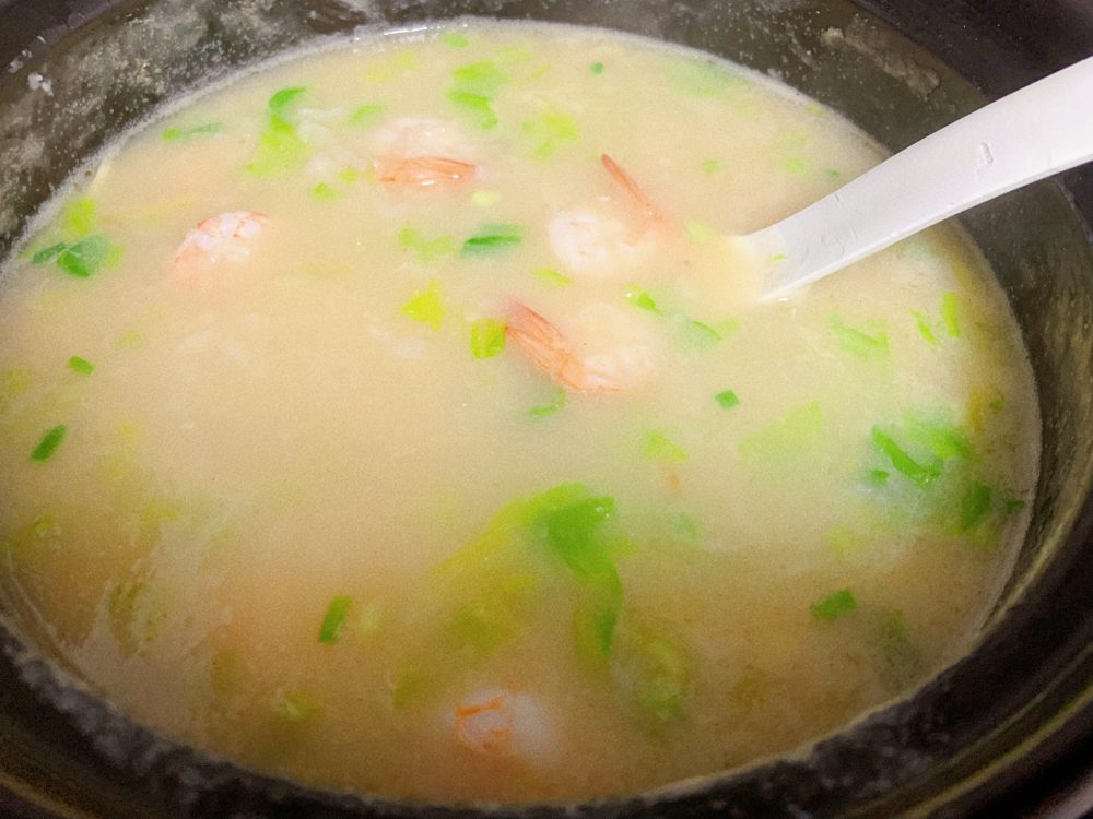 降温后的暖胃早餐~生滚鲜虾粥 降温后的暖胃早餐~生滚鲜虾粥