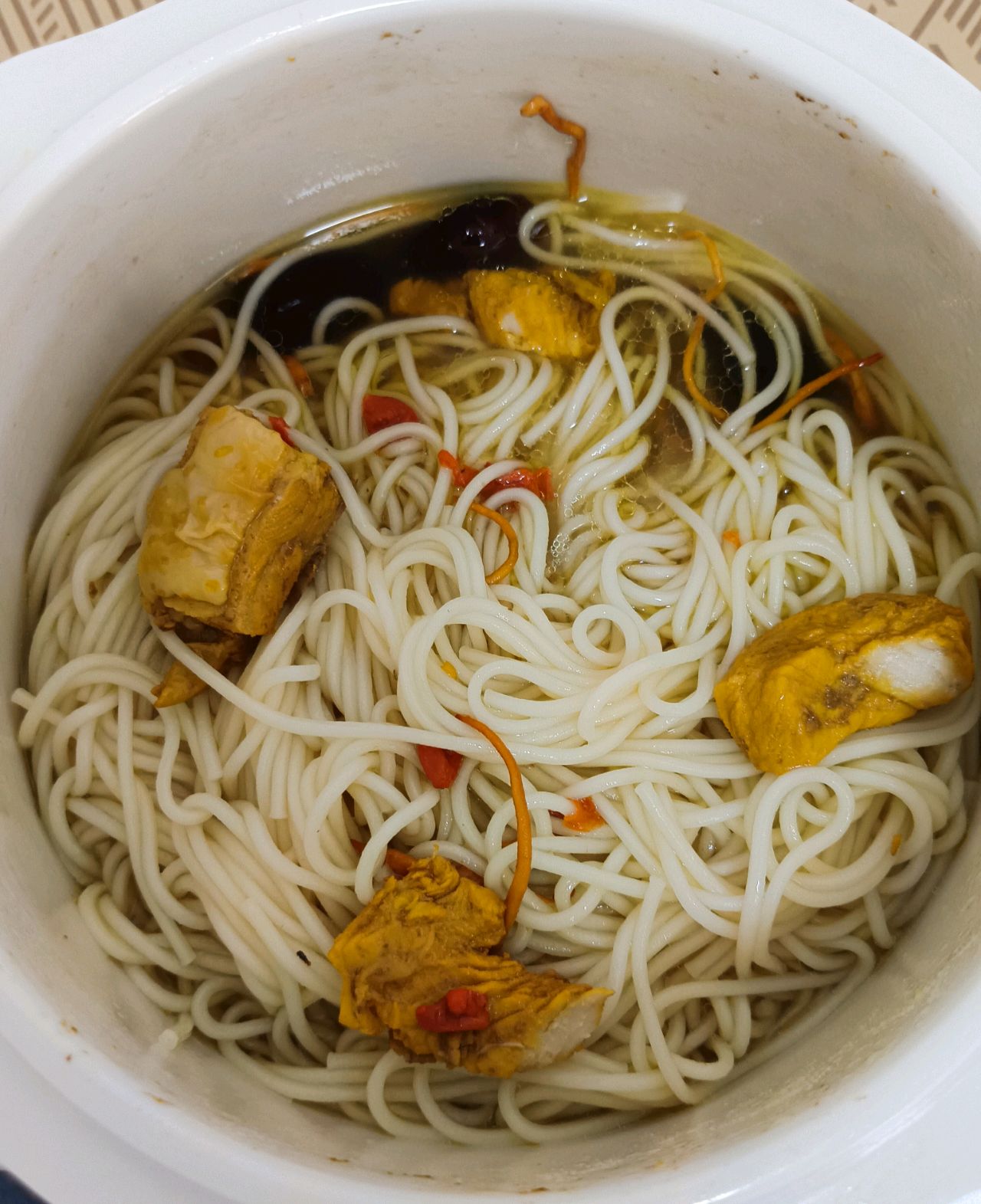 黄金鸡汤面