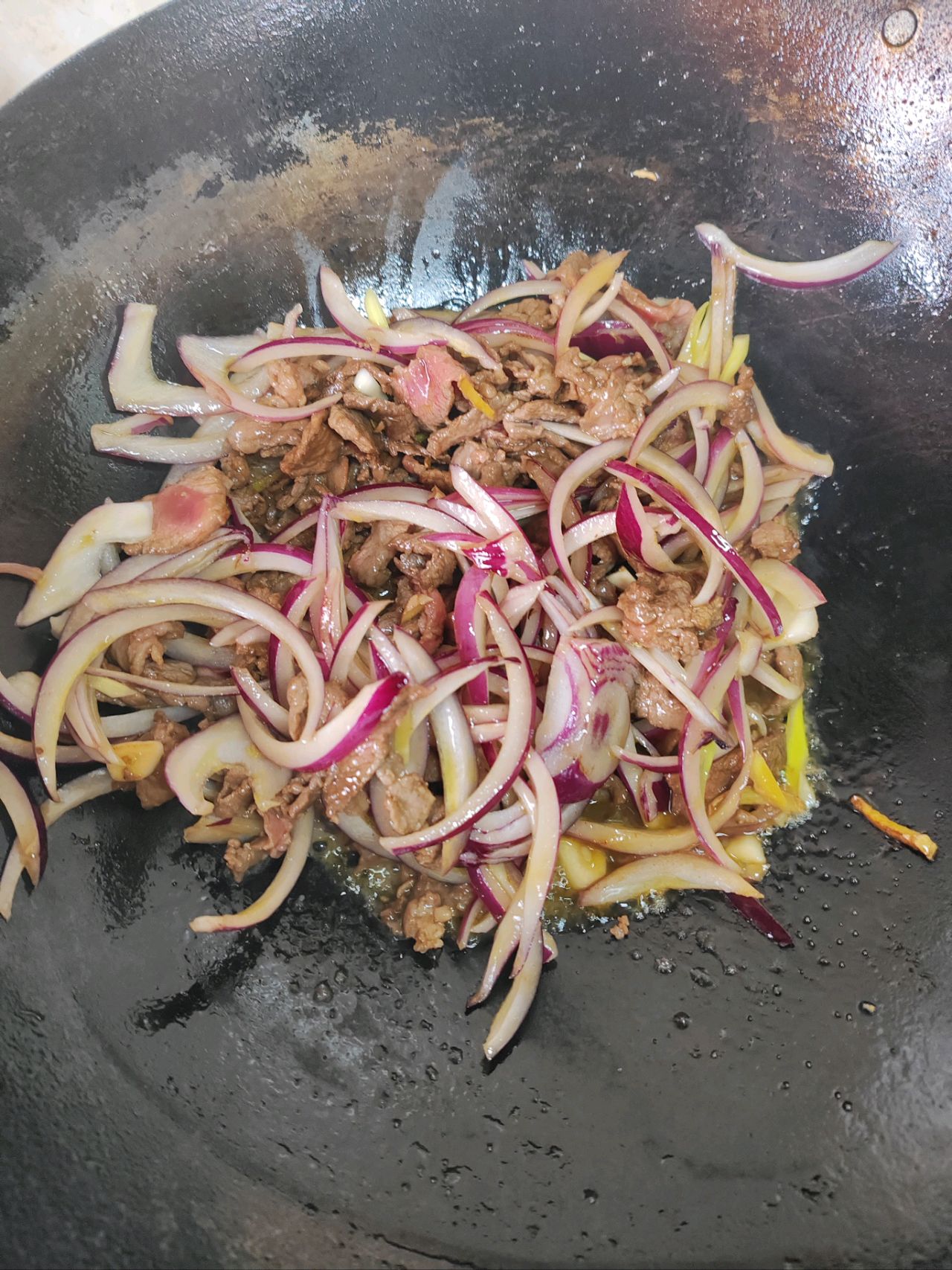 洋葱炒牛肉