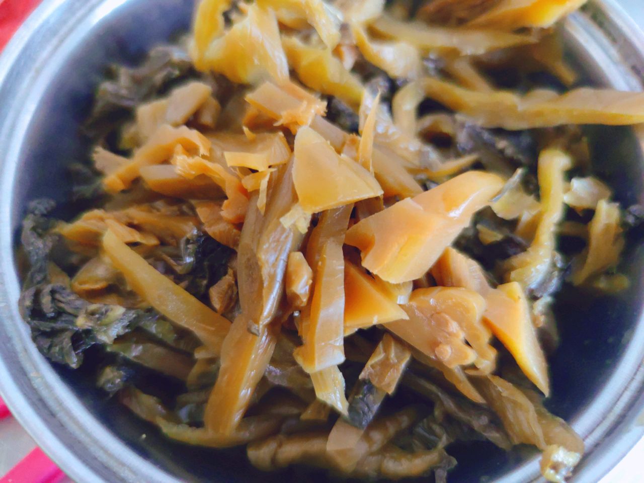老坛酸菜肉丝面