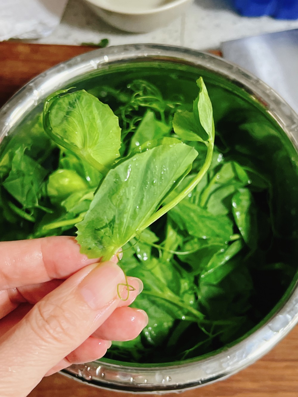 豌豆尖鸡茸汤