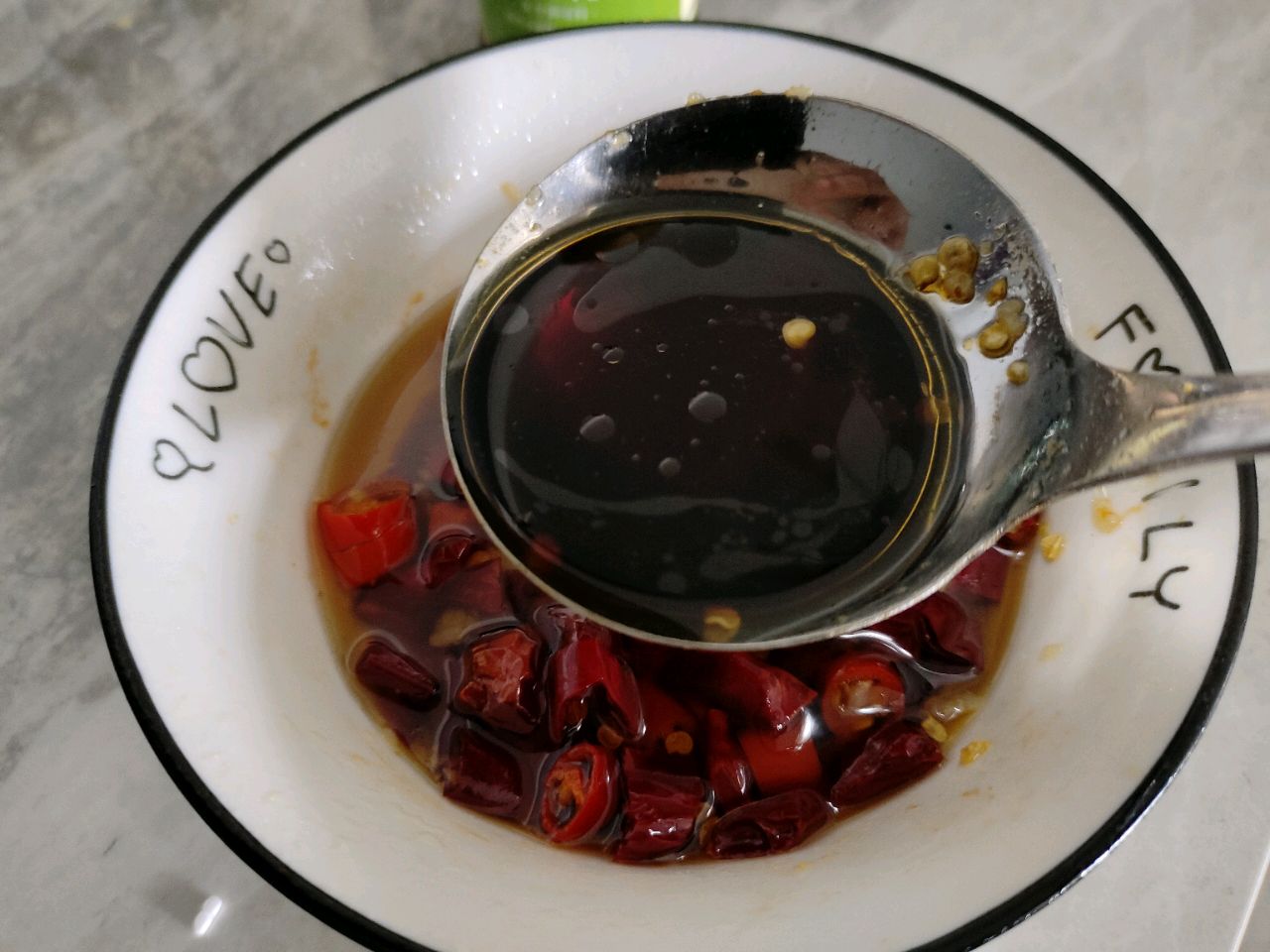 鱼腥草拌蒜薹