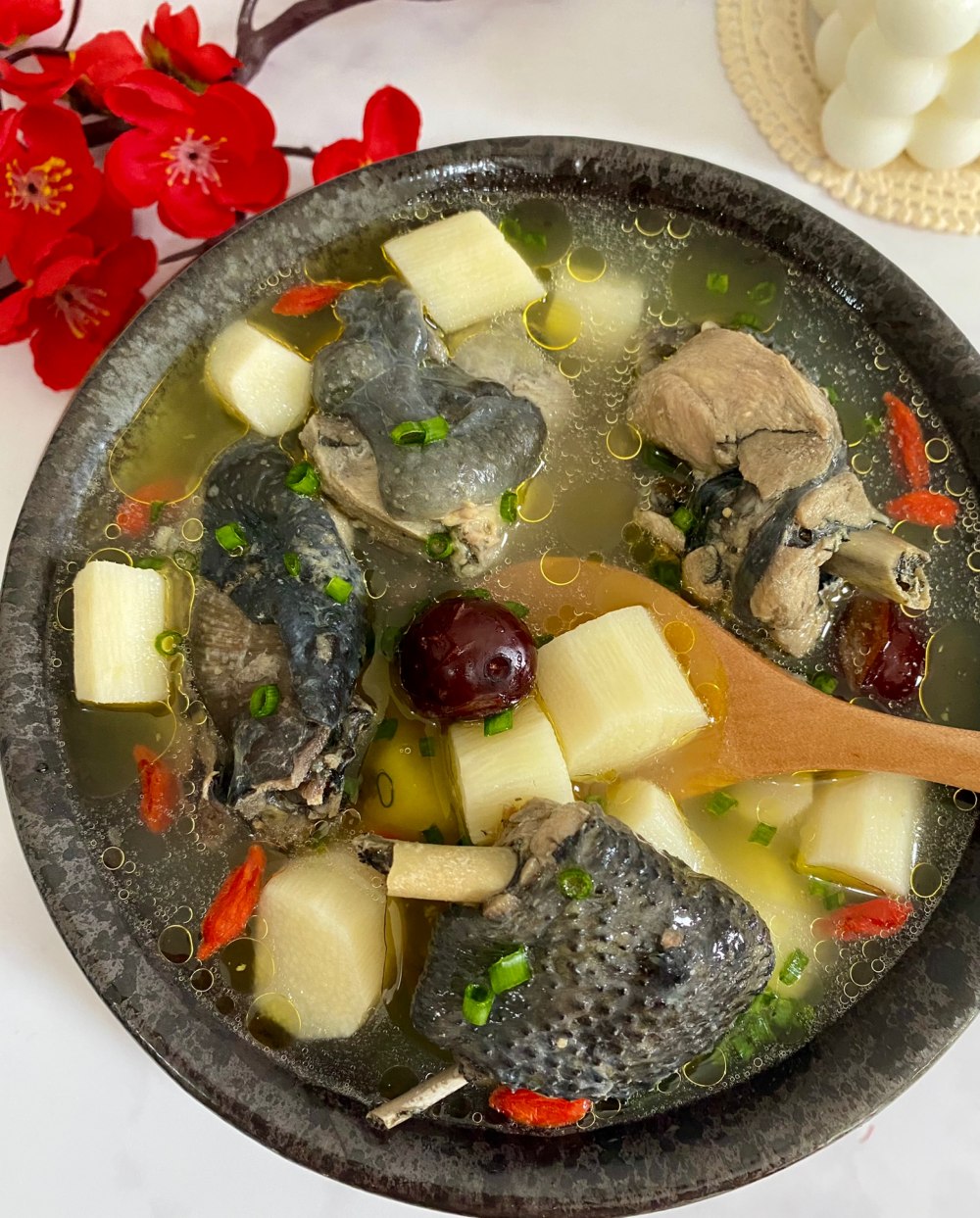 养生山药乌鸡汤