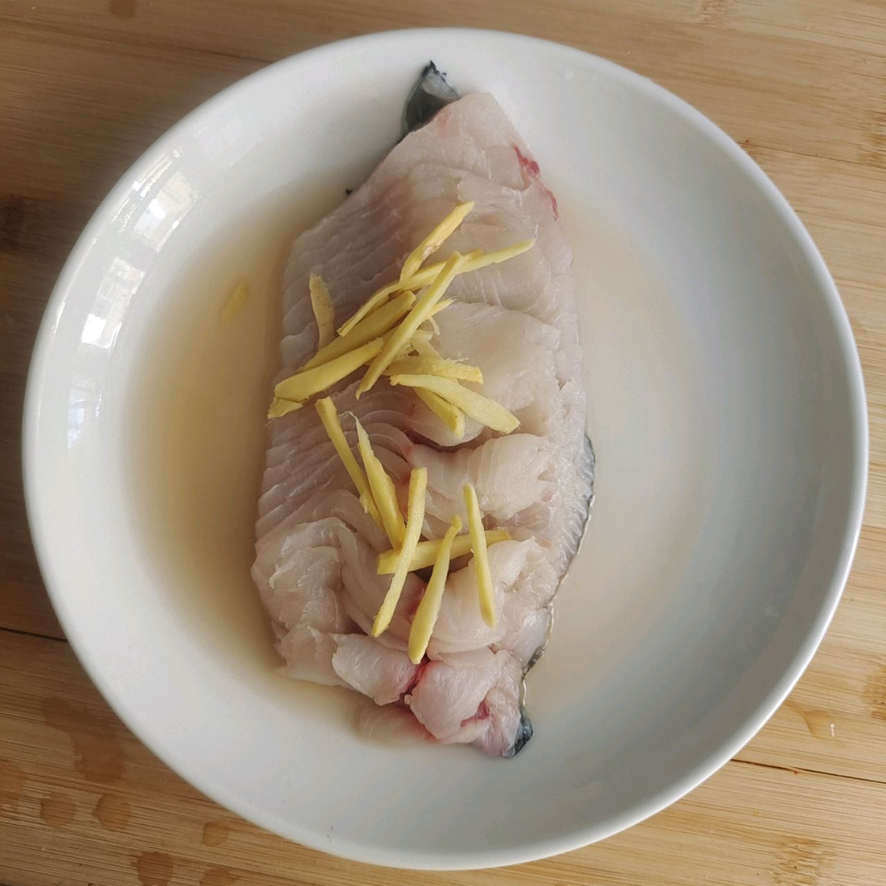 莴苣蒸鱼片