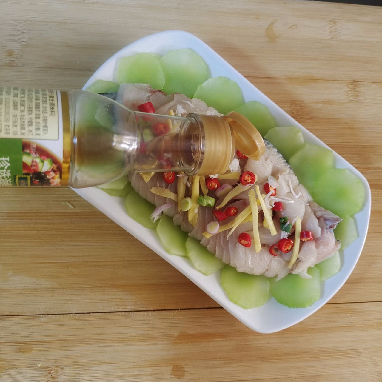 莴苣蒸鱼片