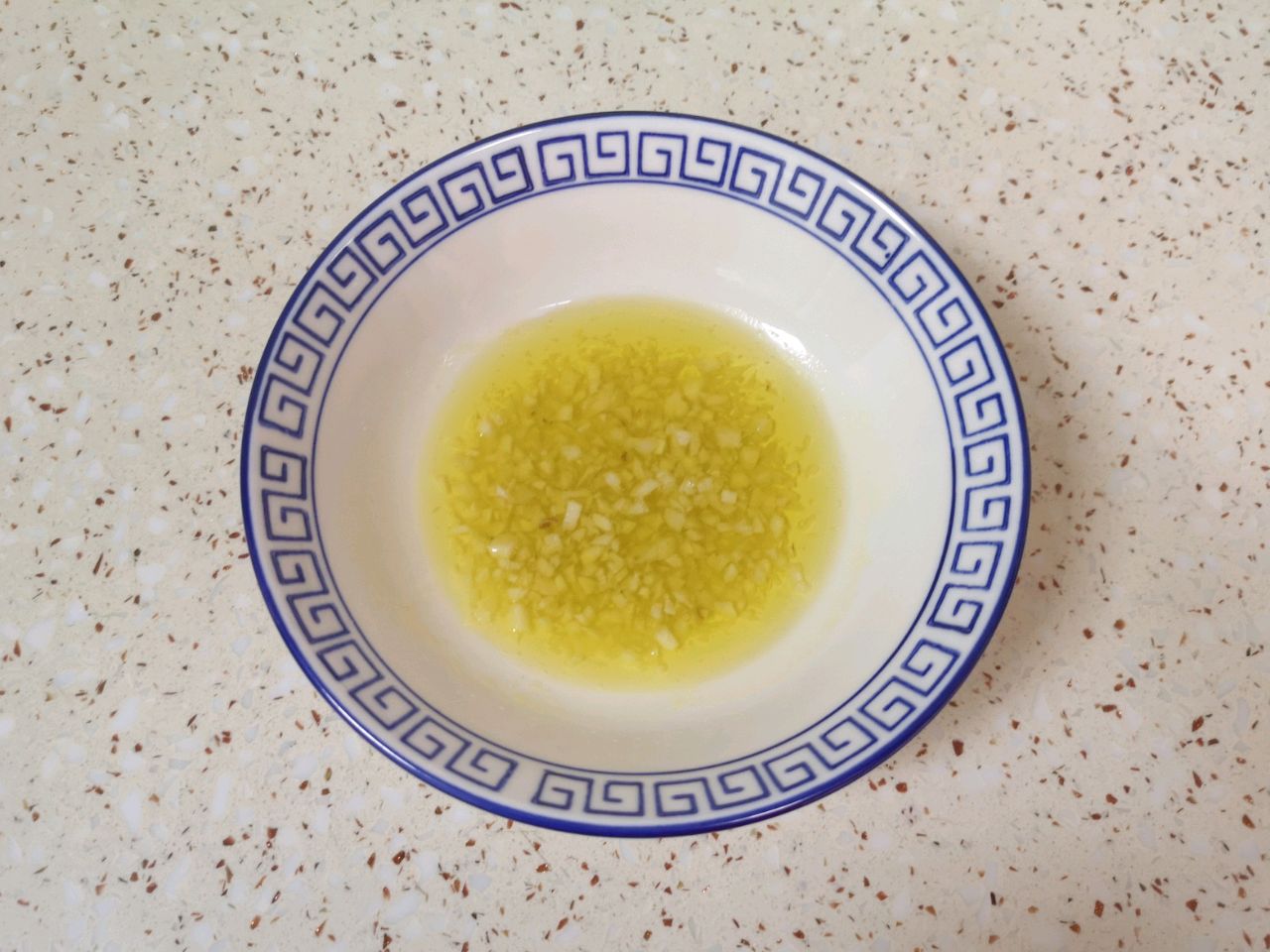 捞汁金针菇