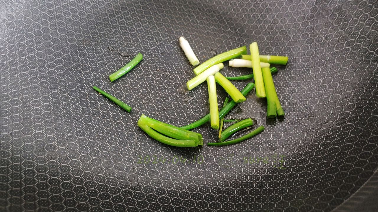葱油豆腐蚝油菜