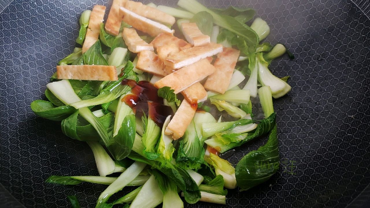 葱油豆腐蚝油菜