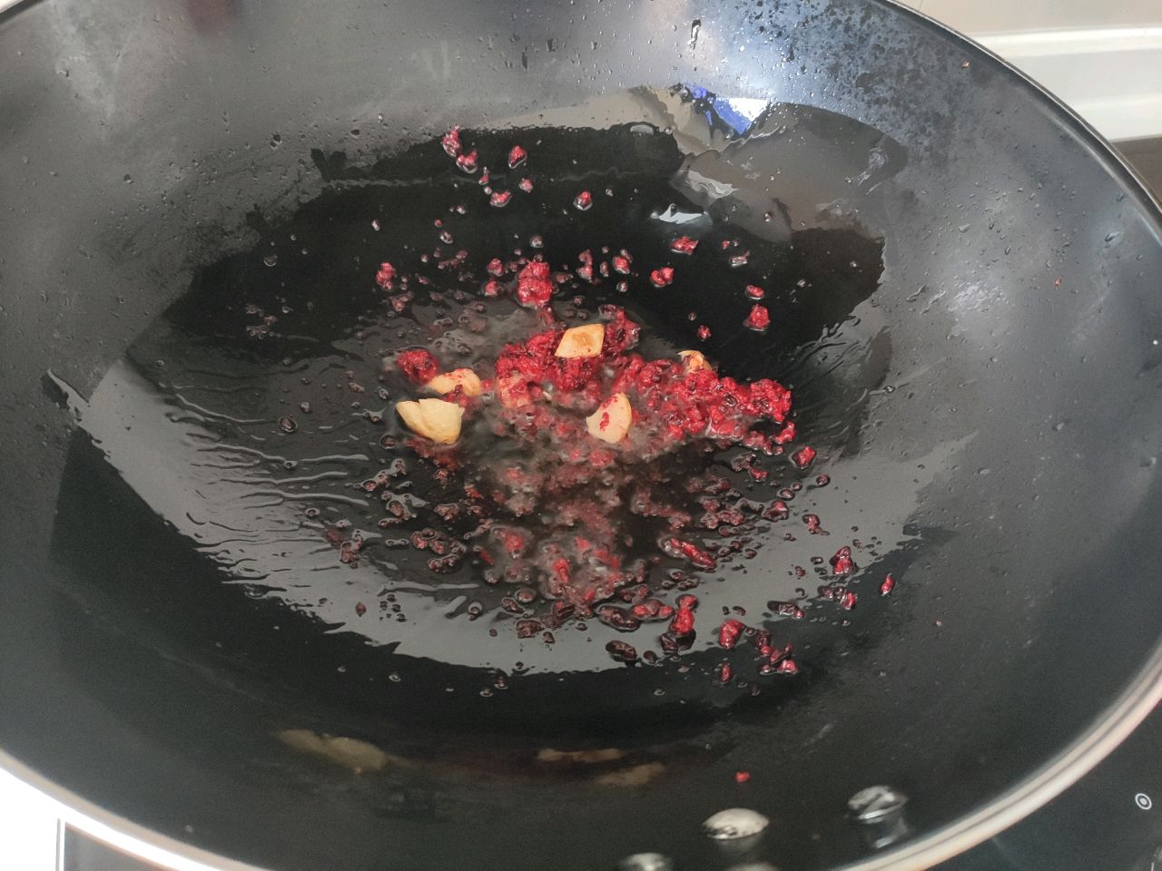 红糟炒蕨菜