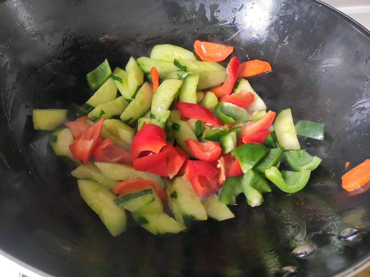 黄瓜炒虾仁