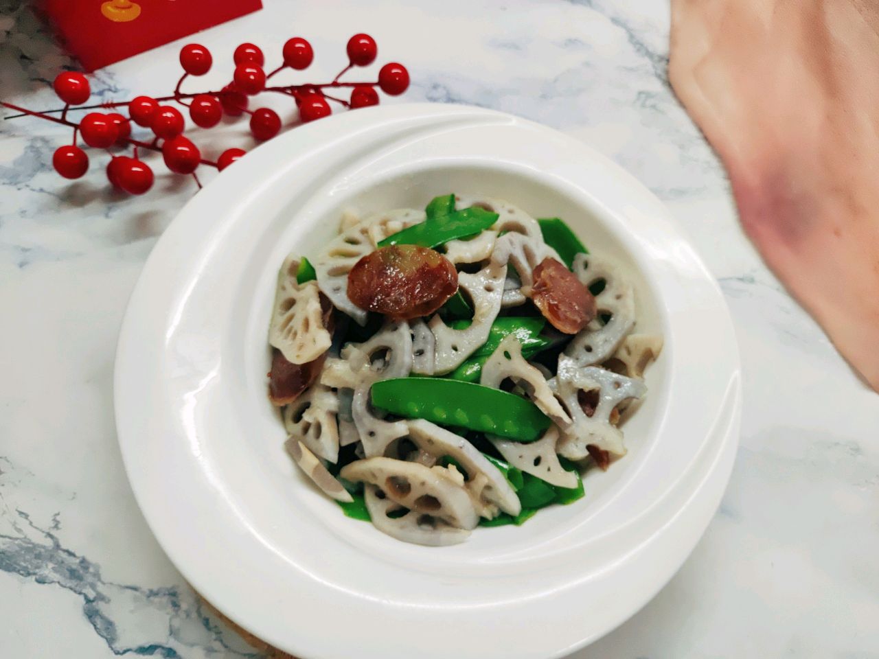 腊肠藕片荷兰豆