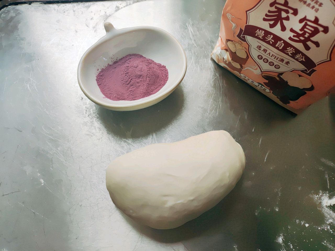 双色花朵馒头