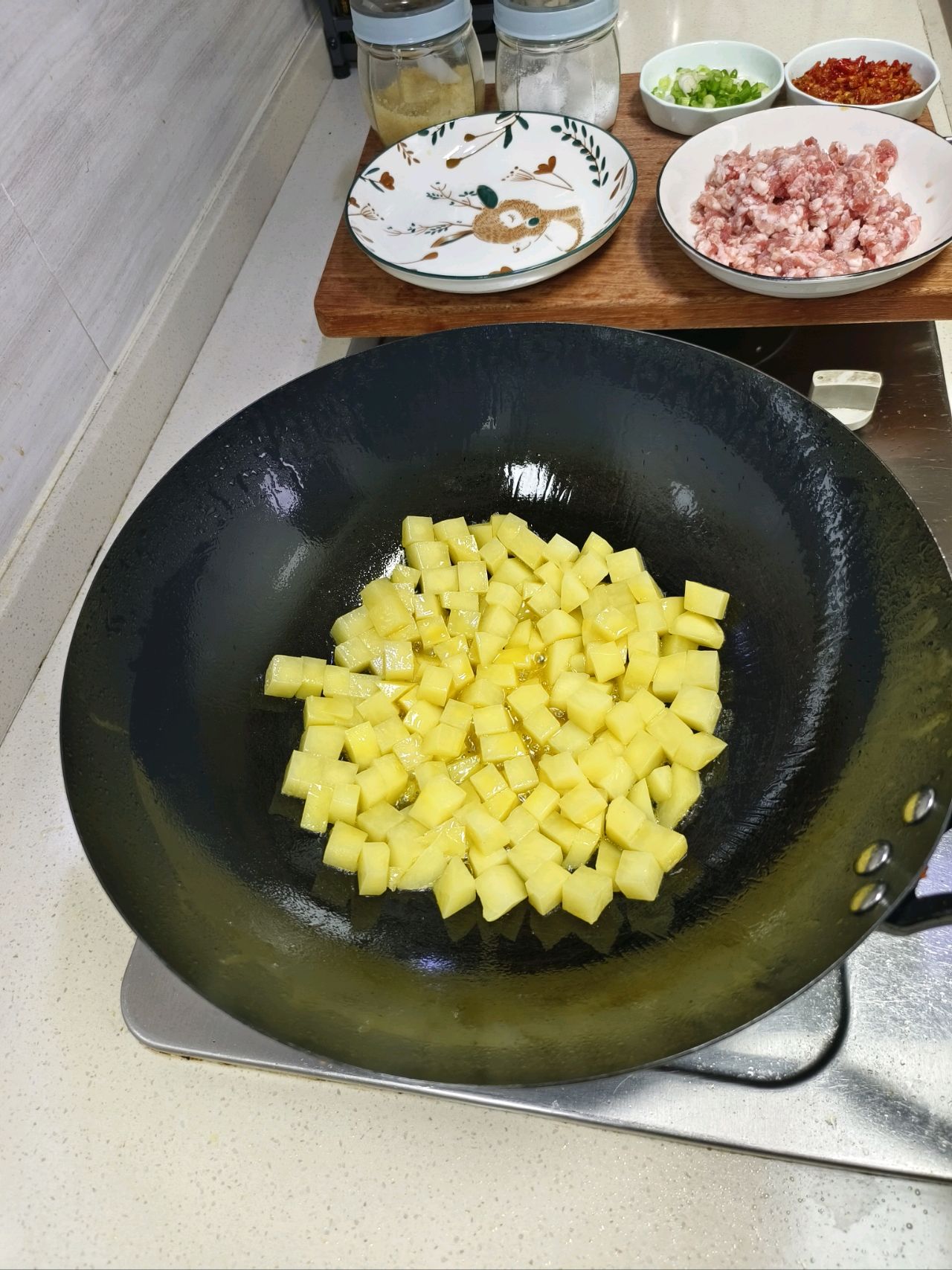 肉末炒土豆丁