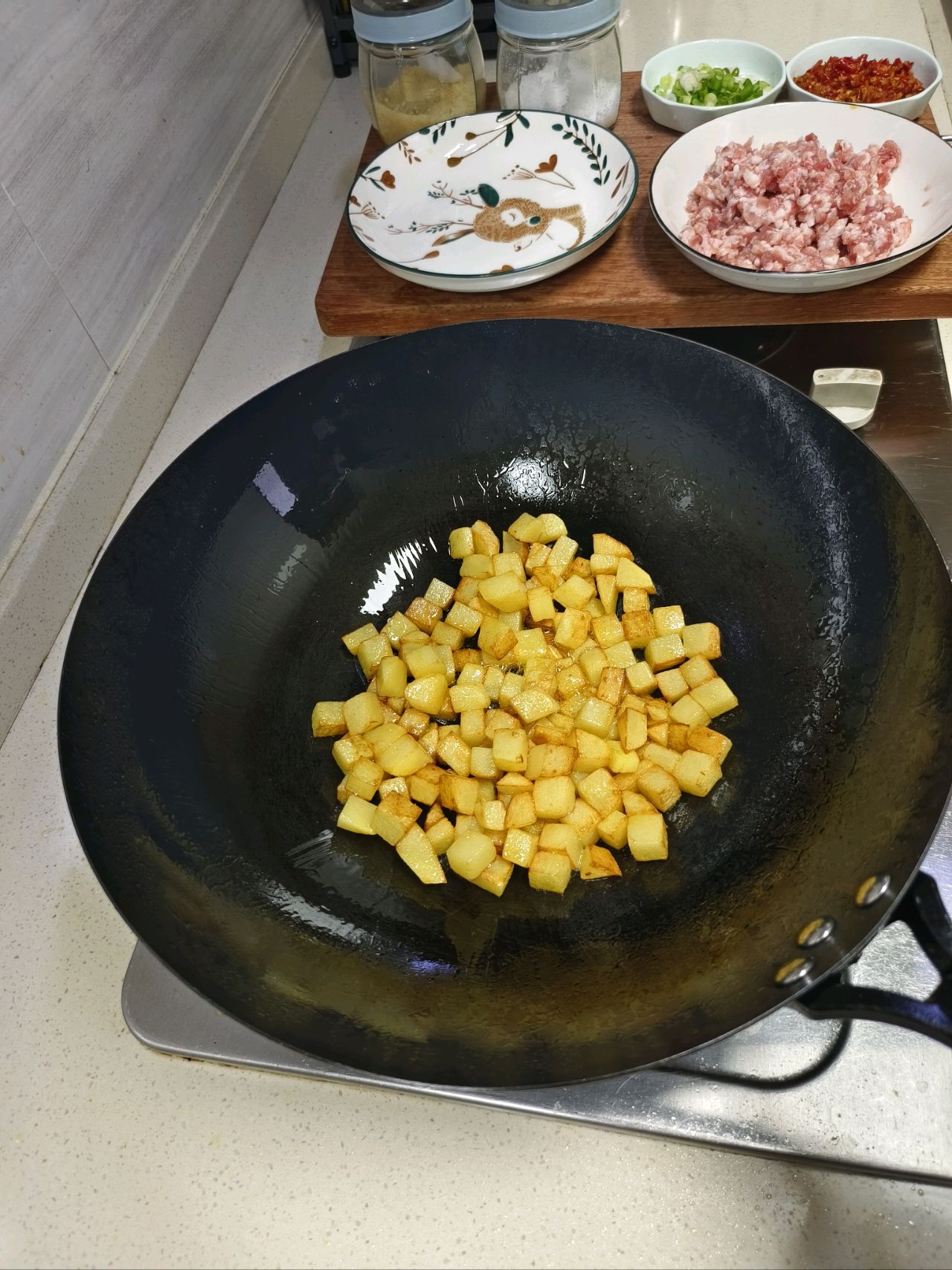 肉末炒土豆丁