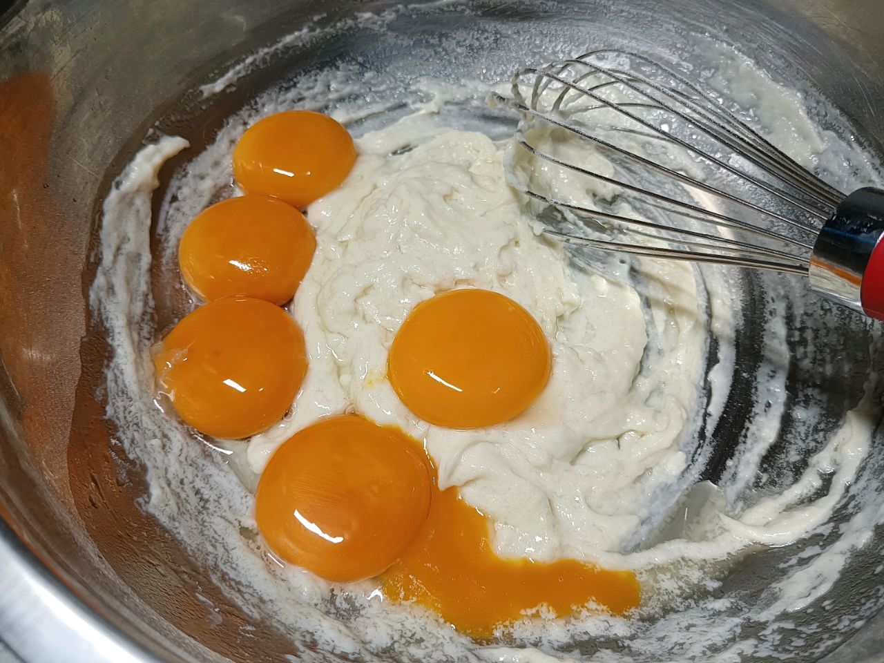 草莓蛋糕卷