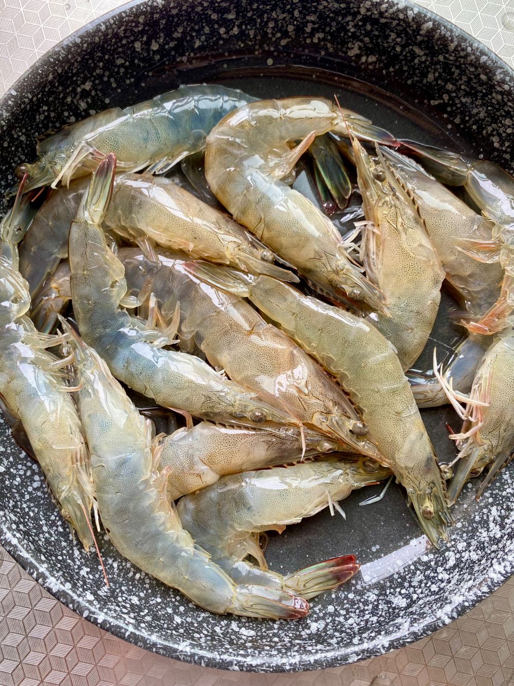 油焖香辣蒜蓉基围虾