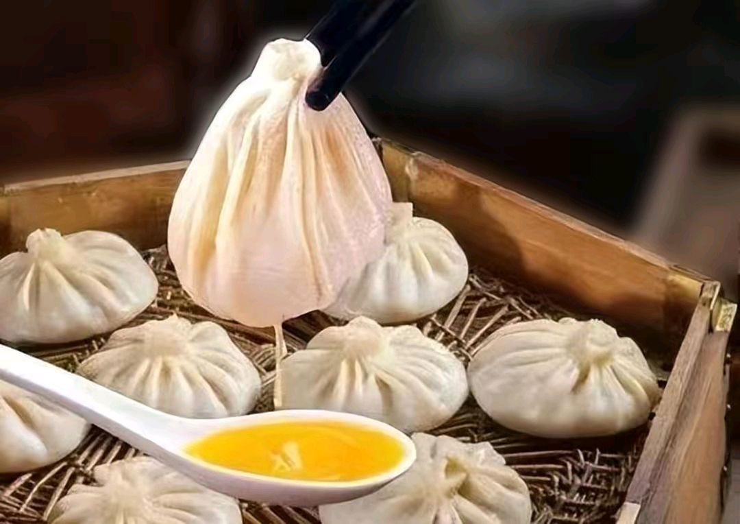 贾三灌汤包