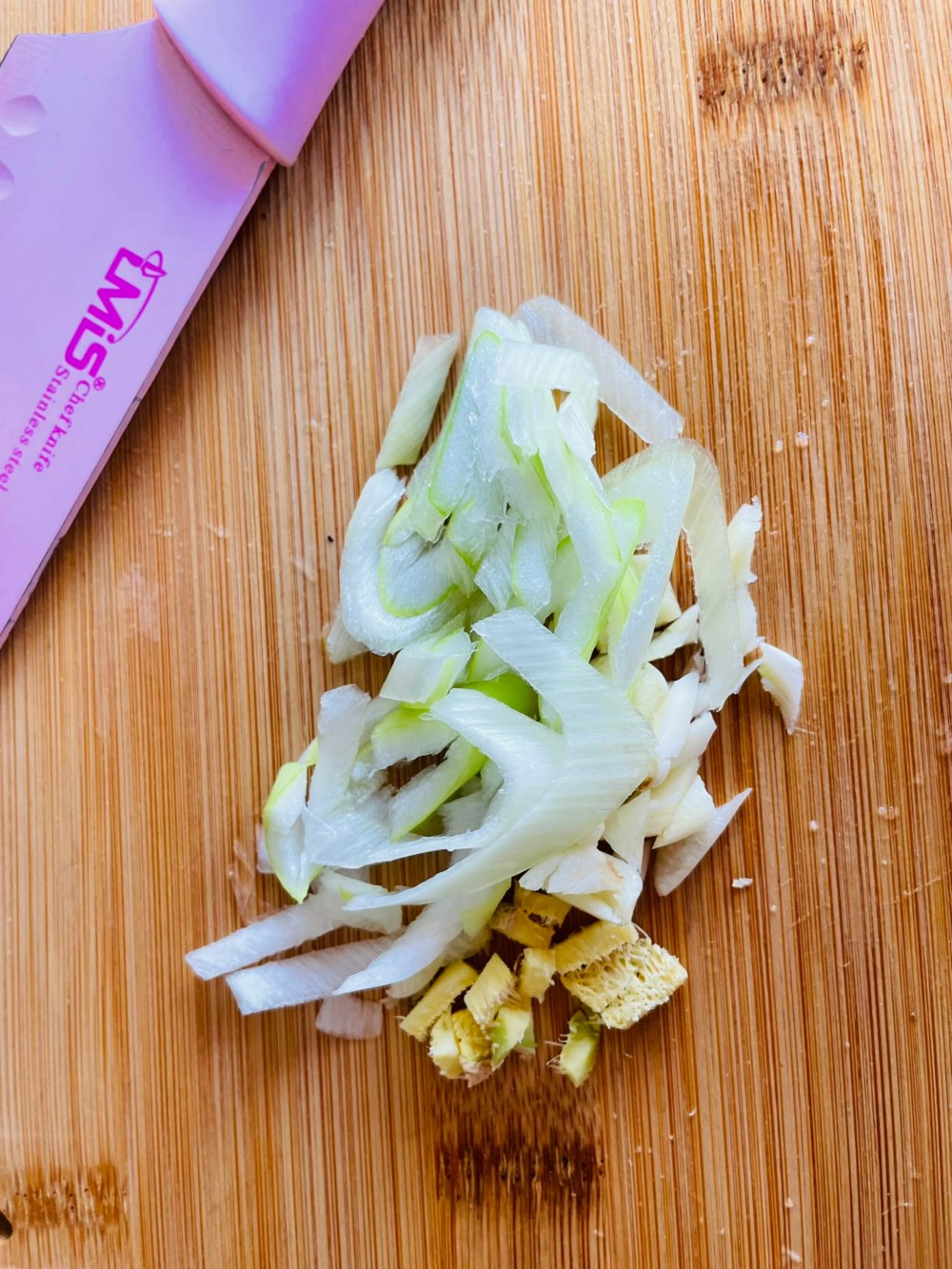 黄花菜炒鸡蛋