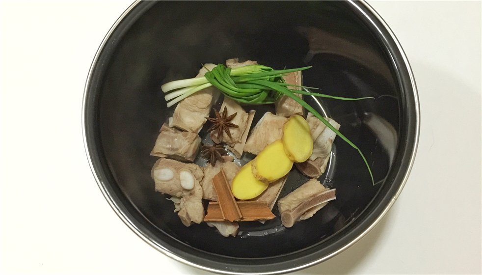 红烧排骨