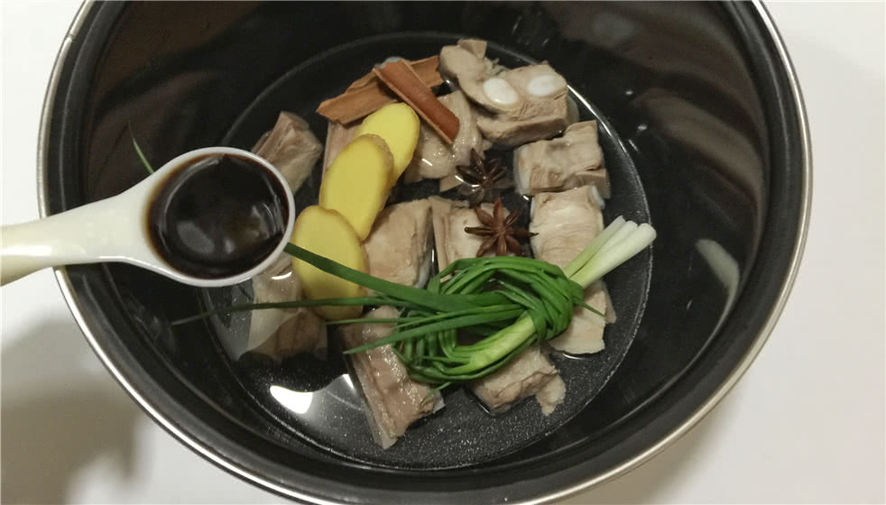 红烧排骨