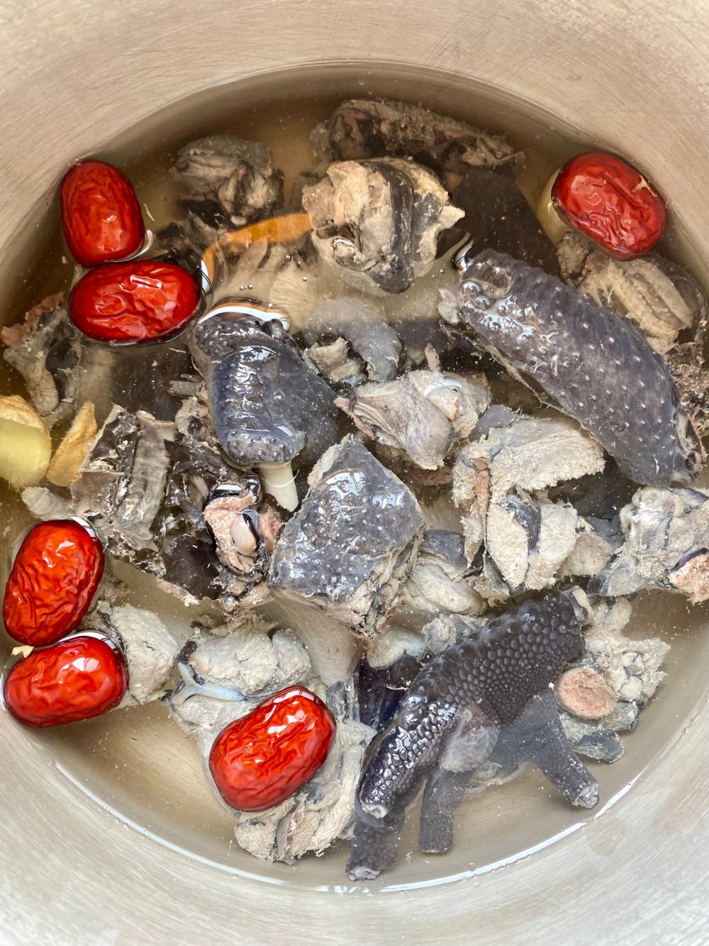 山药红枣乌鸡汤