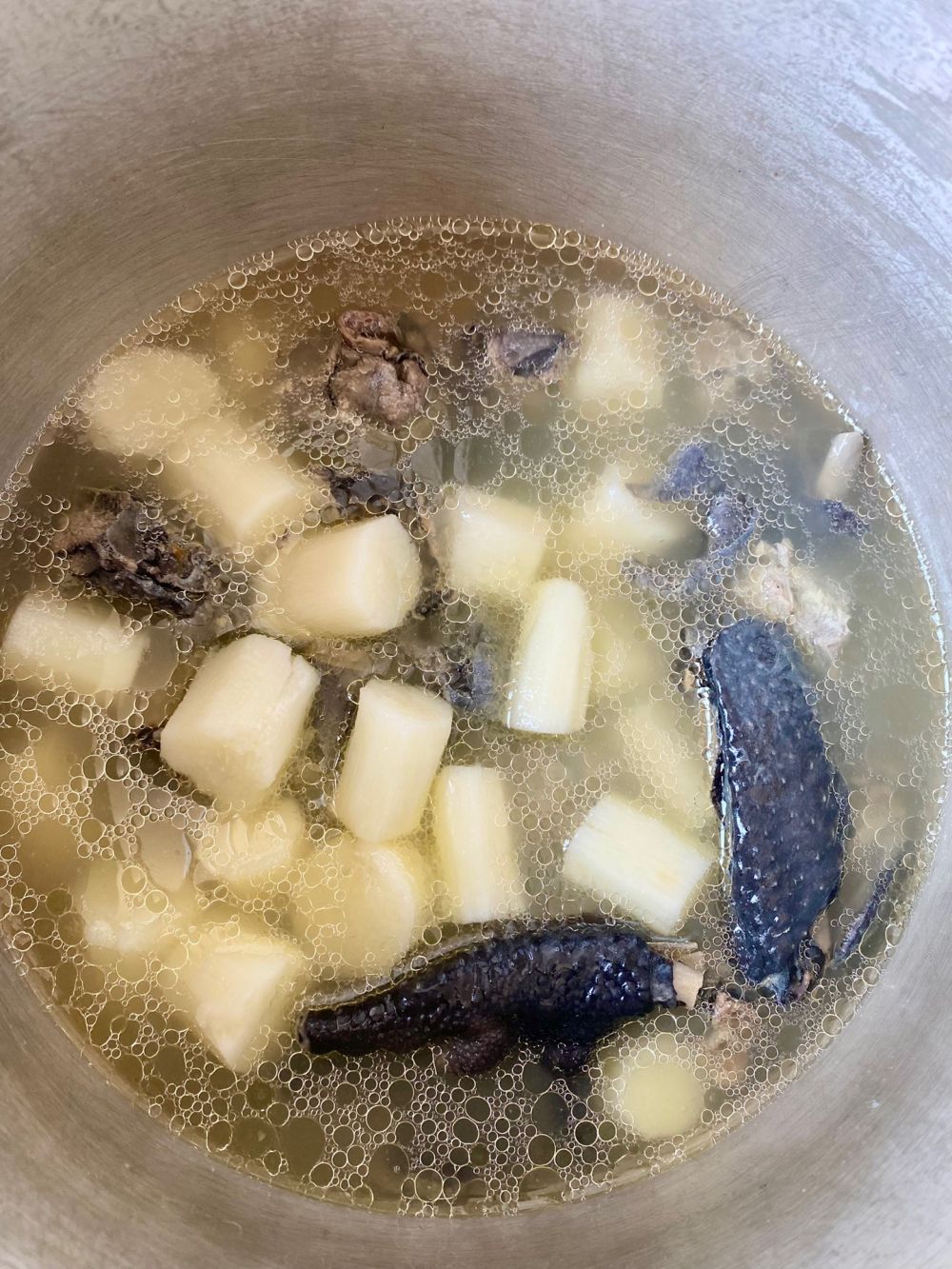 山药红枣乌鸡汤