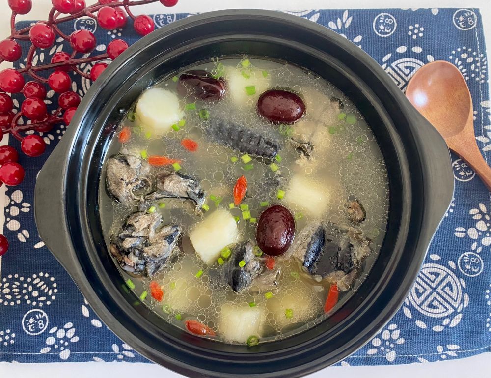 山药红枣乌鸡汤