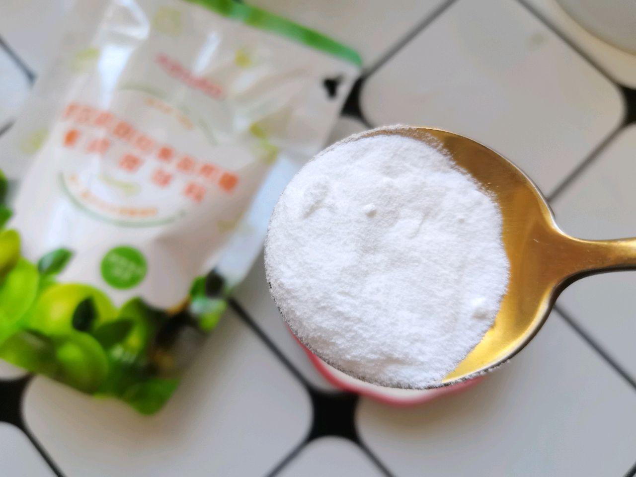 五月槐花香槐花怎么做才好吃？