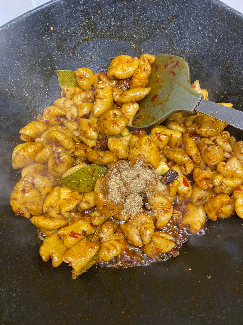 川味红烧肥肠